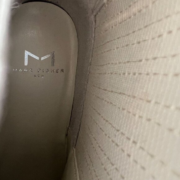 Marc Fisher Yarita White Leather Pointed Toe Low Heel Ankle Boots Size 6M - Picture 11 of 12